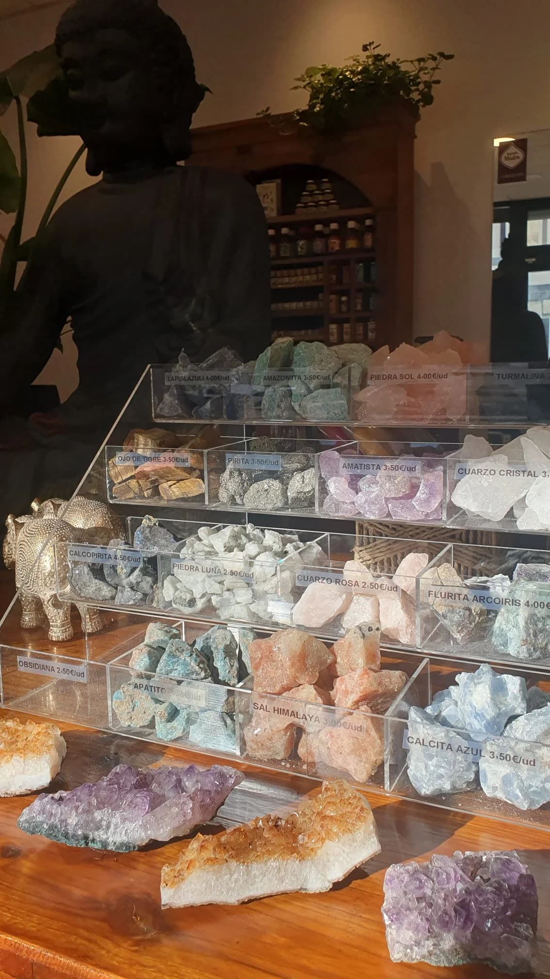 Selección de piedras místicas y cristales energéticos